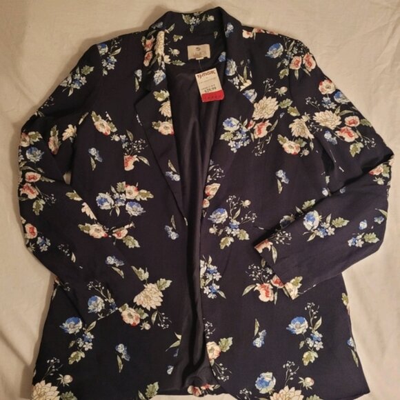 Floral Blazer - Picture 1 of 5